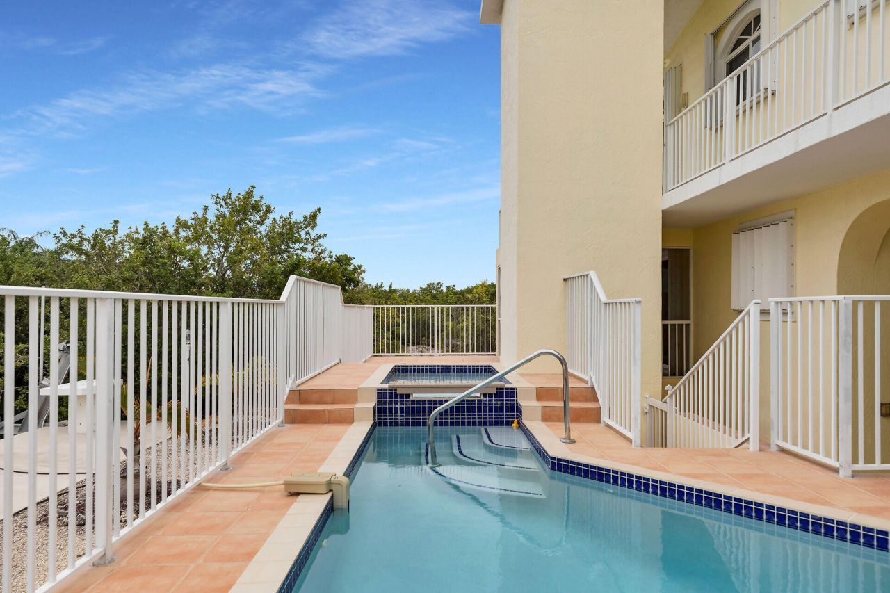 85 Ocean Shores Drive, Key Largo, FL 33037 Photo