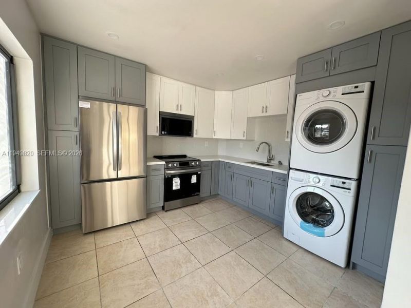 2223 NW 4th St, Unit 2225, Miami, FL 33125 Photo