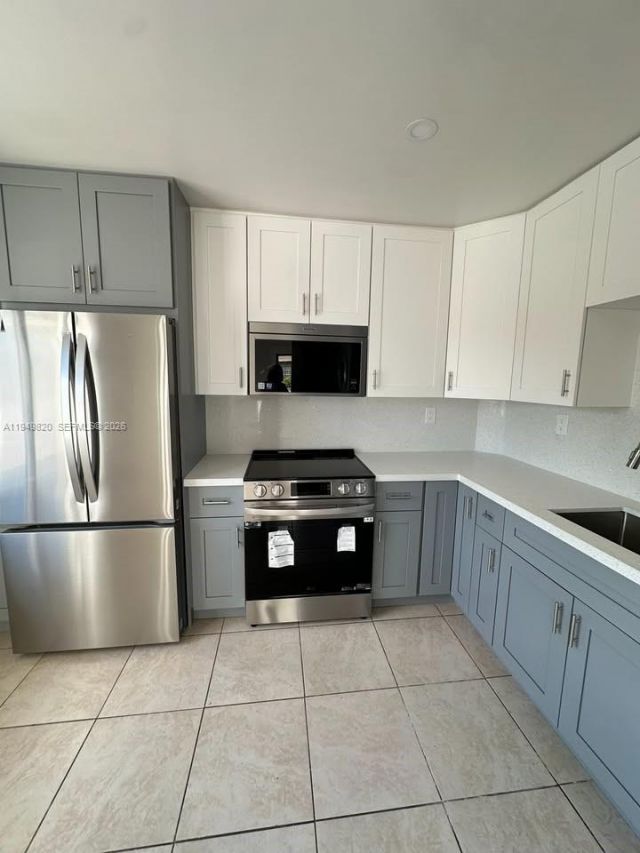 2223 NW 4th St, Unit 2225, Miami, FL 33125 Photo