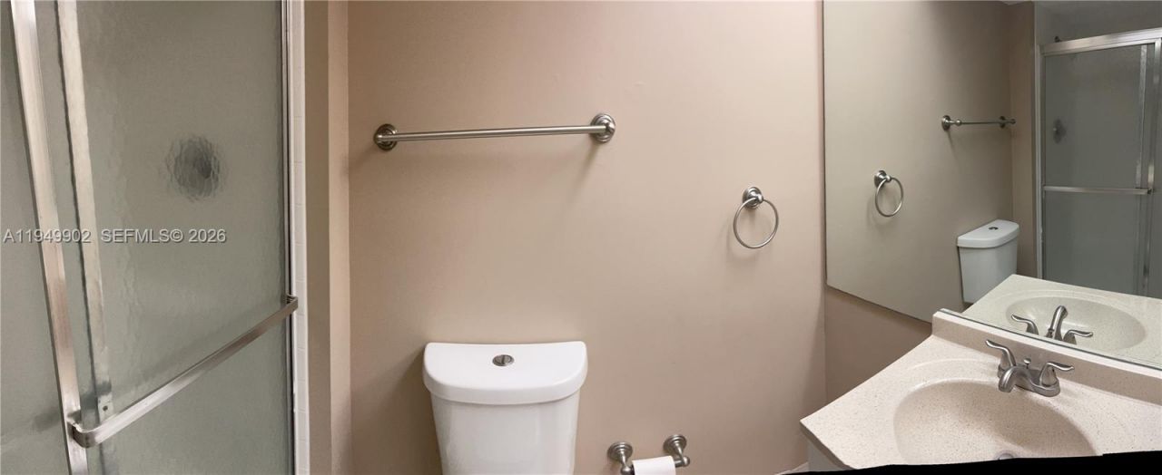 251 174th St, Unit 2211, Sunny Isles Beach, FL 33160 Photo