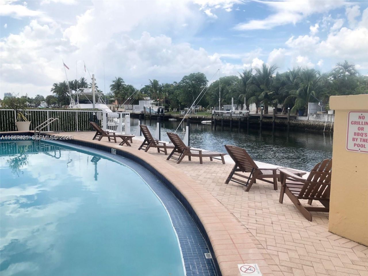 2000 NE 135th St , Unit 606, North Miami, FL 33181 Photo