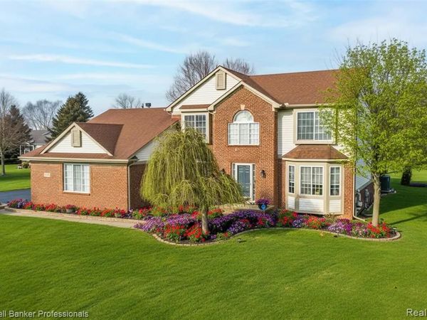 60628 S Lyon Trail, Lyon Twp, MI 48178