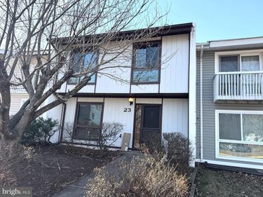 23 MONARCH DRIVE, STERLING, VA 20164