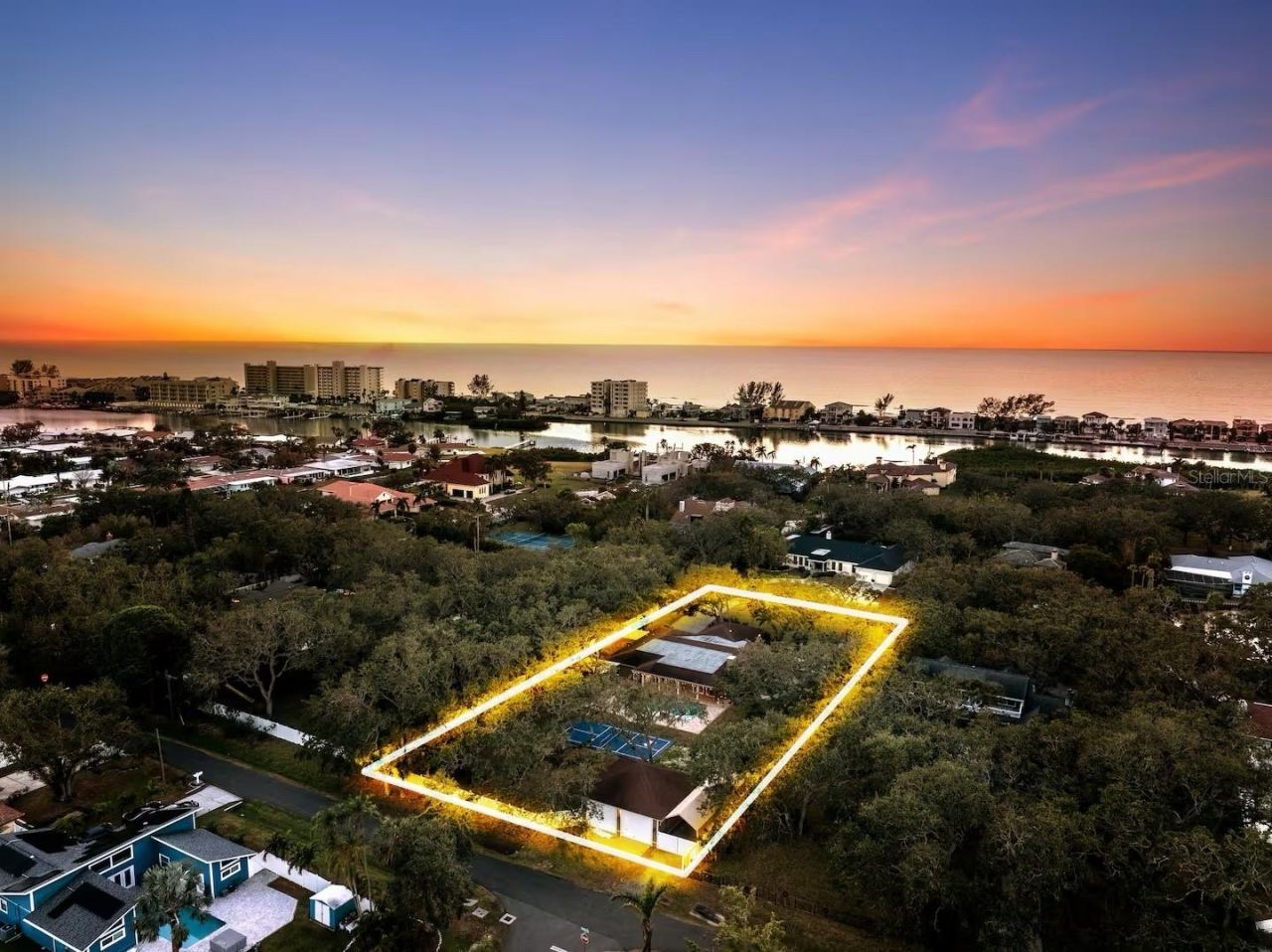 10767 Danielle Drive, Largo, FL 33774 Photo