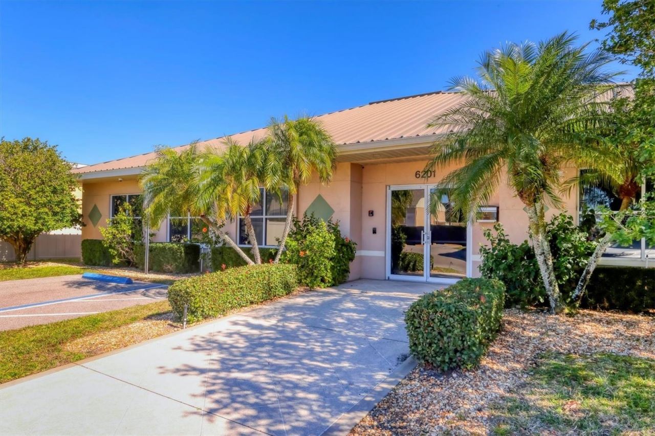 6343 Manatee Avenue W, Bradenton, FL 34209 Photo