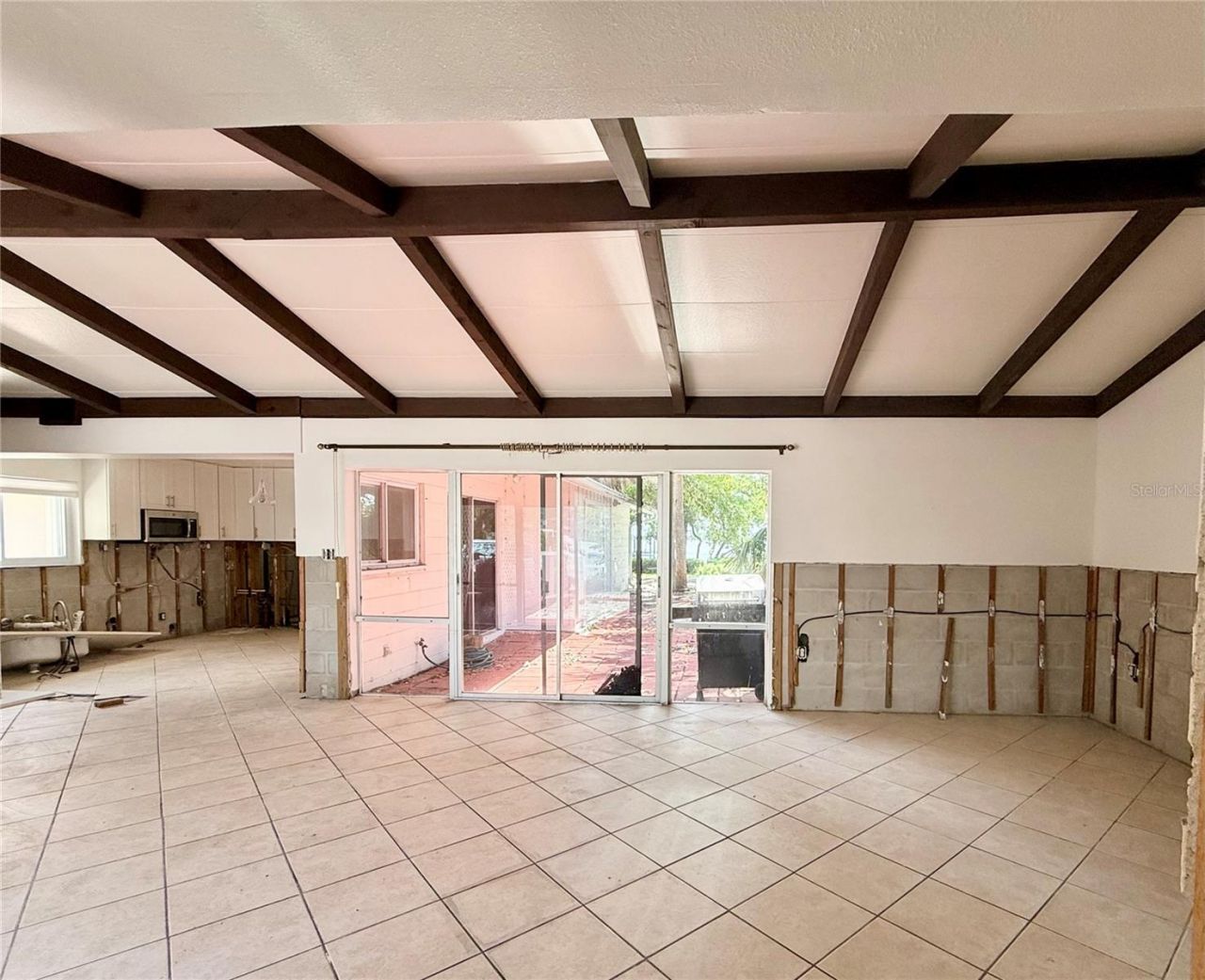 2316 Canasta Drive, Bradenton Beach, FL 34217 Photo