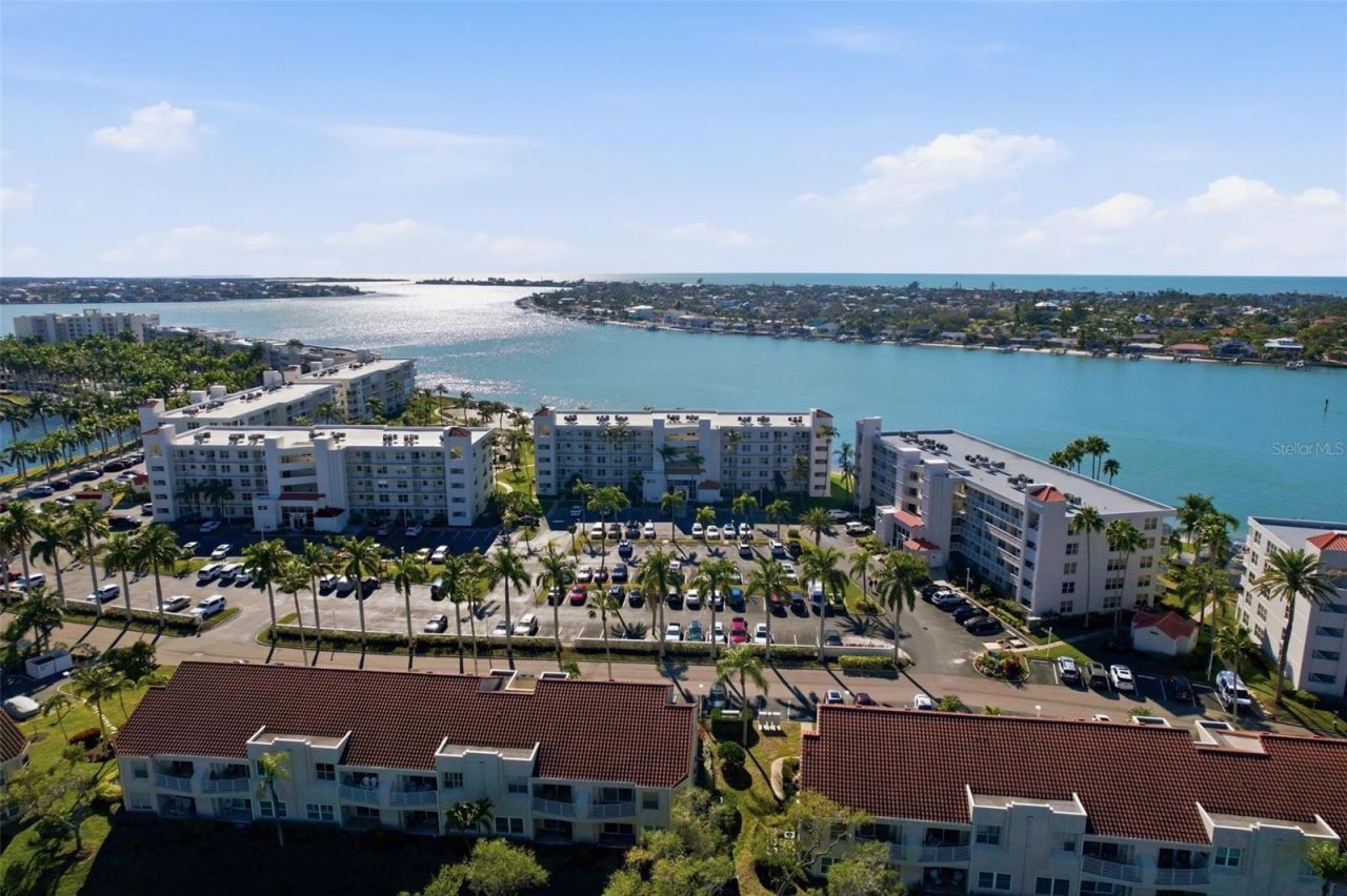 6001 Bahia Del Mar Circle, Unit 529, Saint Petersburg, FL 33715 Photo