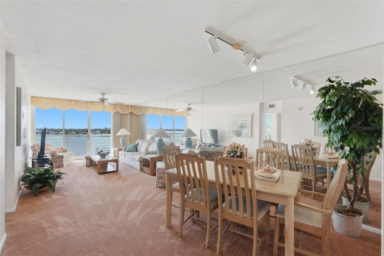 6001 Bahia Del Mar Circle, Unit 529, Saint Petersburg, FL 33715 Photo