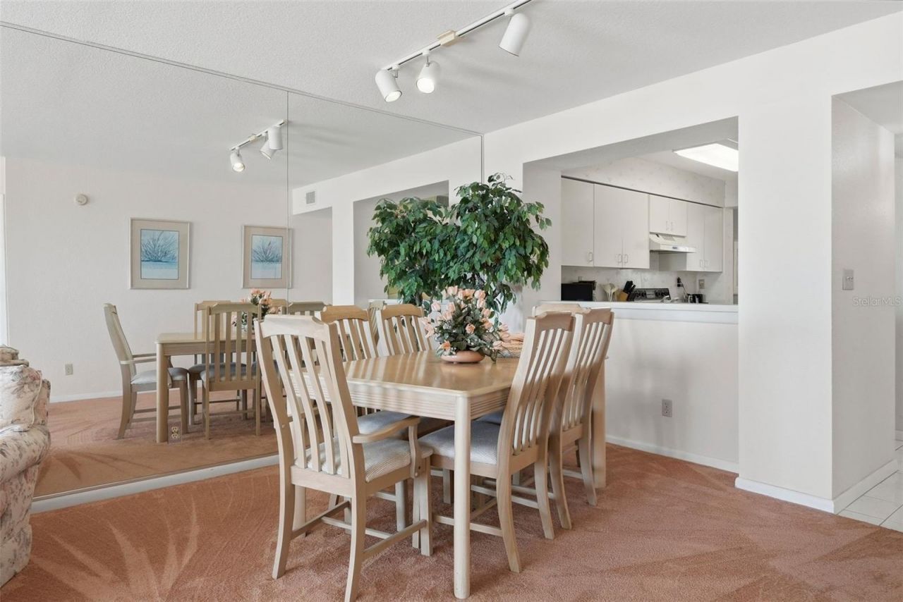 6001 Bahia Del Mar Circle, Unit 529, Saint Petersburg, FL 33715 Photo