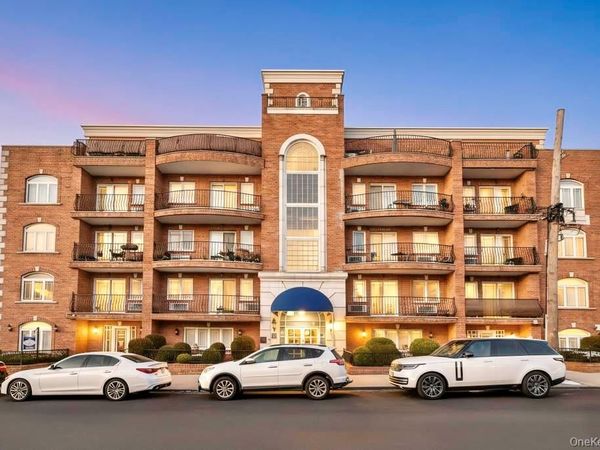 69-07 43rd Avenue, Unit 3G, Woodside, NY 11377