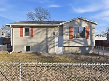 918 AVENUE O, CARTER LAKE, IA 51510