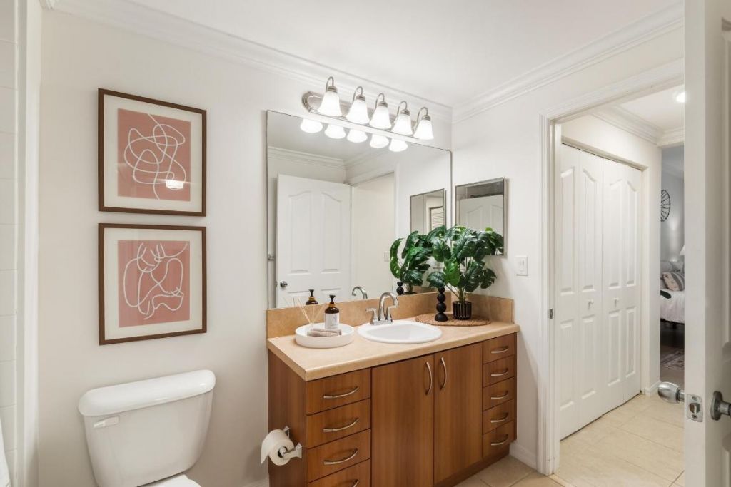 255 NE 3rd Avenue, Unit 2506, Delray Beach, FL 33444 Photo