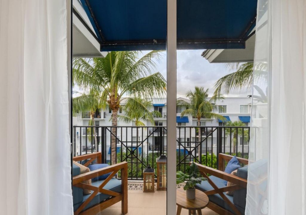 255 NE 3rd Avenue, Unit 2506, Delray Beach, FL 33444 Photo