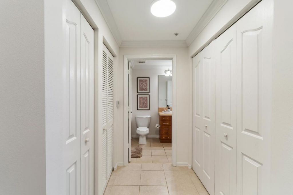 255 NE 3rd Avenue, Unit 2506, Delray Beach, FL 33444 Photo