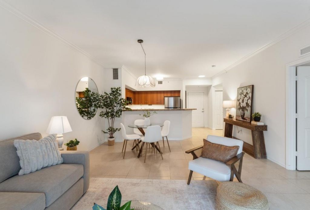 255 NE 3rd Avenue, Unit 2506, Delray Beach, FL 33444 Photo