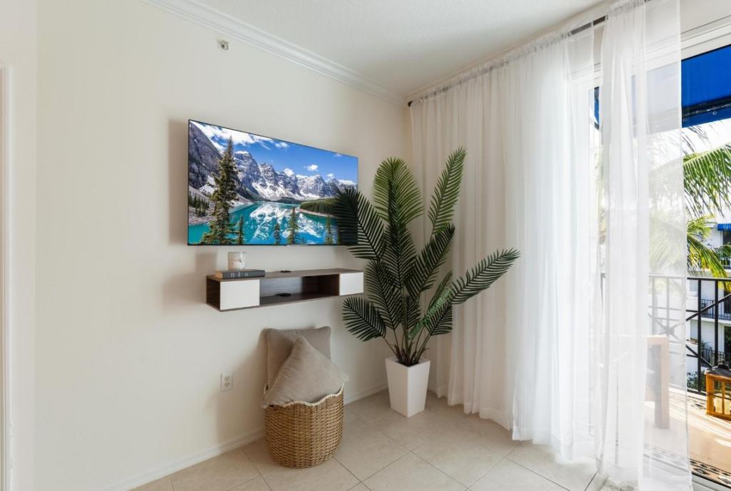 255 NE 3rd Avenue, Unit 2506, Delray Beach, FL 33444 Photo