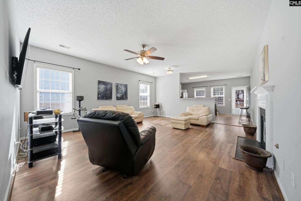 27 Founders Lake Court Photo 10