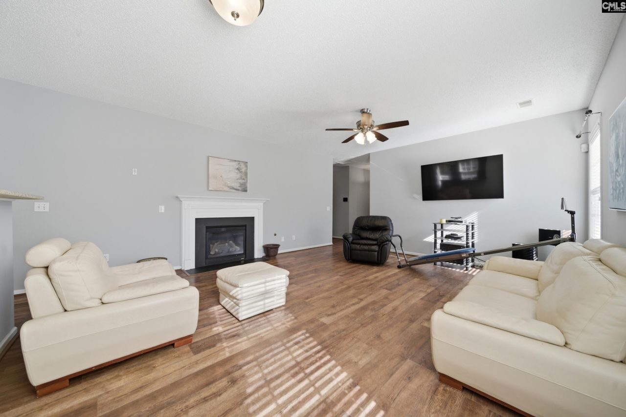 27 Founders Lake Court Photo 12