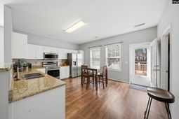 27 Founders Lake Court photo 4