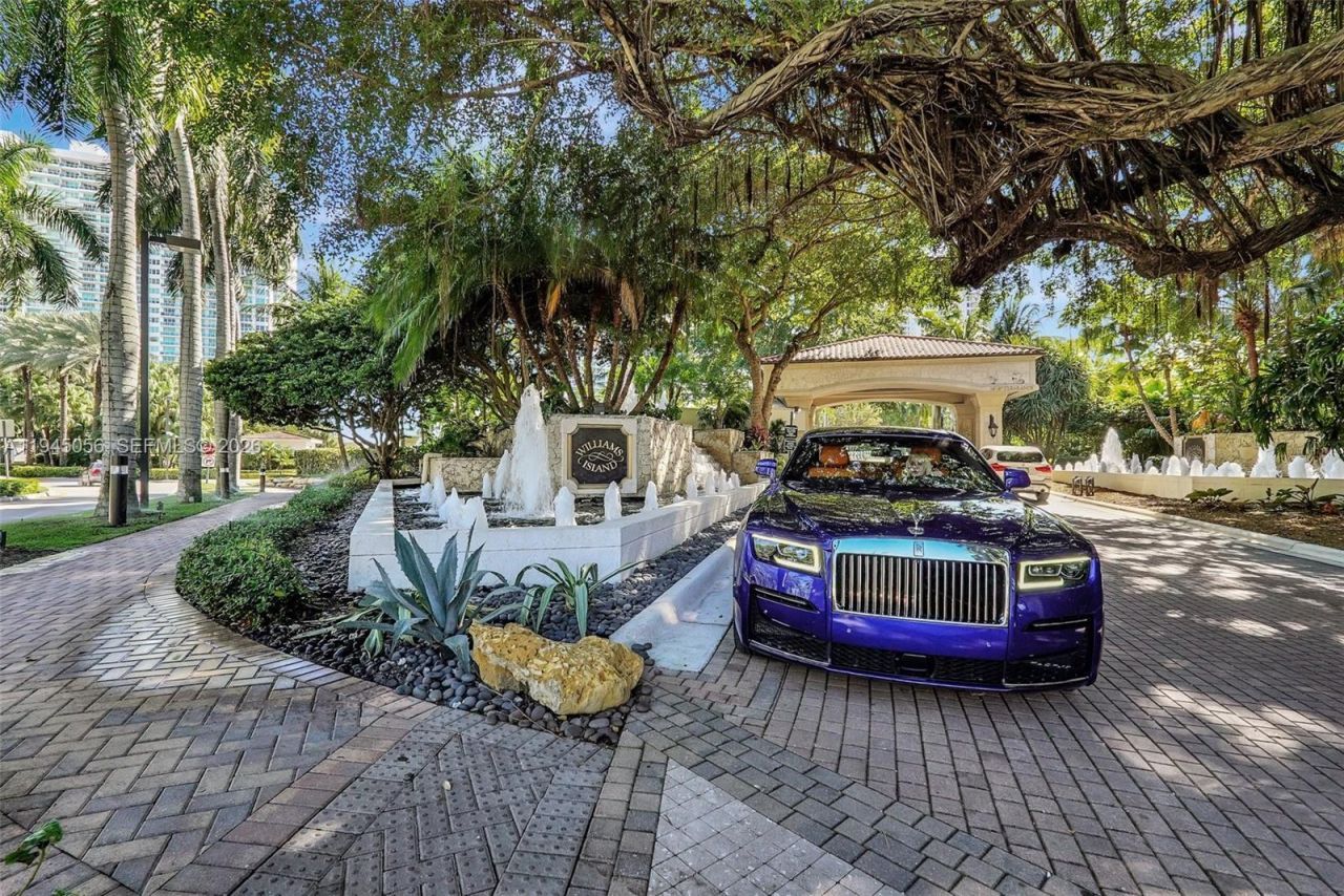 1000 Island Blvd, Unit 312, Aventura, FL 33160 Photo