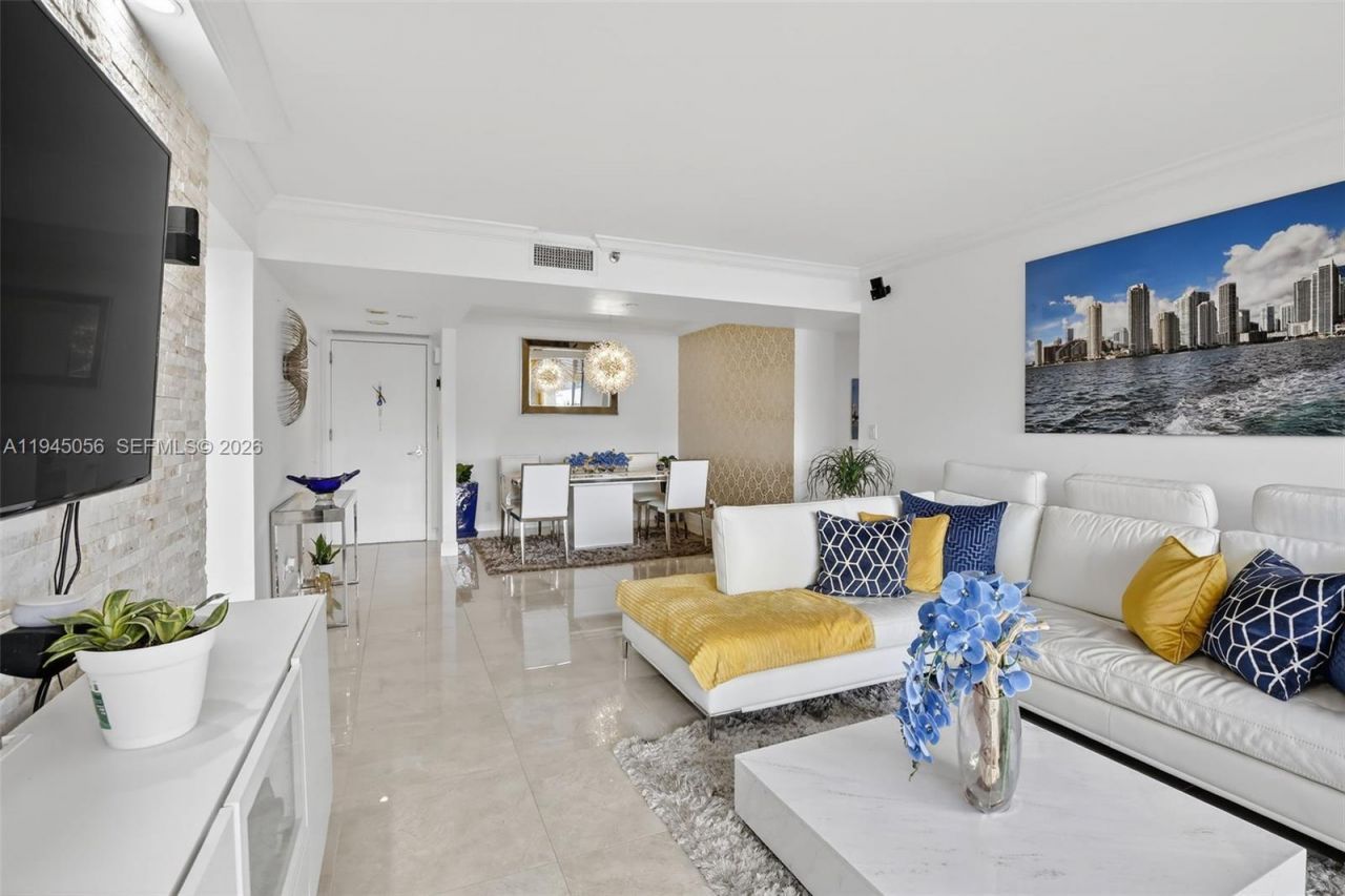 1000 Island Blvd, Unit 312, Aventura, FL 33160 Photo