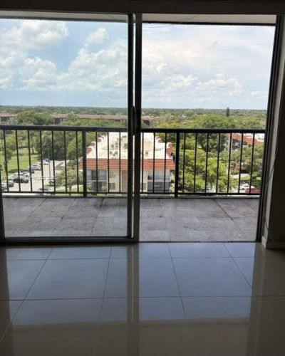 4164 Inverrary Dr, Unit 913, Lauderhill, FL 33319 Photo