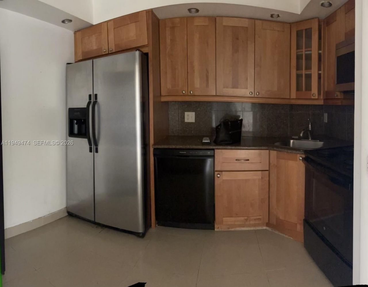 4164 Inverrary Dr, Unit 913, Lauderhill, FL 33319 Photo