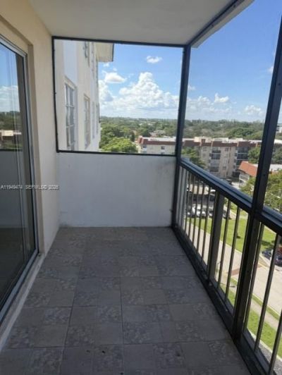 4164 Inverrary Dr, Unit 913, Lauderhill, FL 33319 Photo