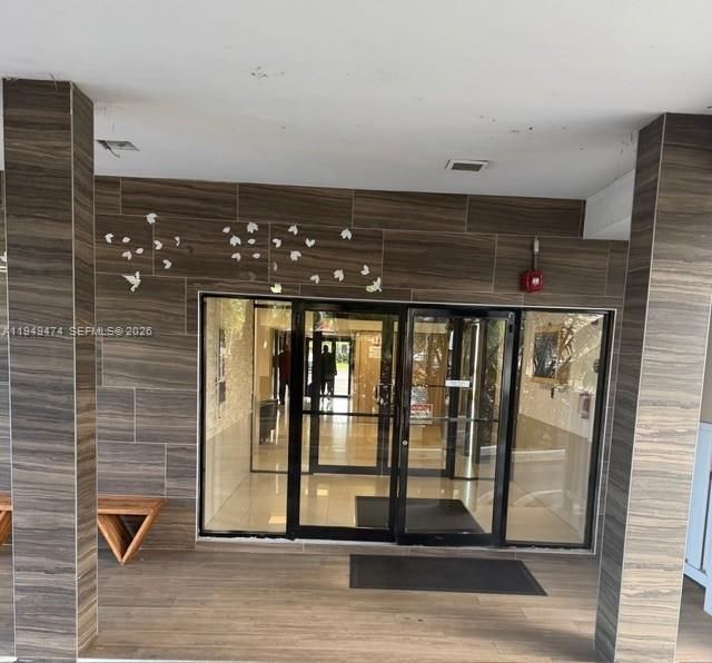 4164 Inverrary Dr, Unit 913, Lauderhill, FL 33319 Photo