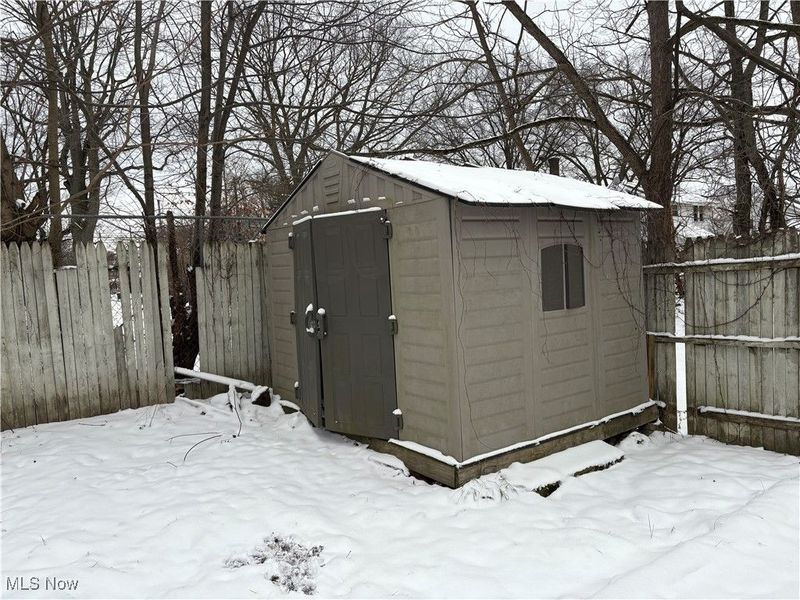 586 Morgan Avenue, Akron, OH 44311 Photo 4