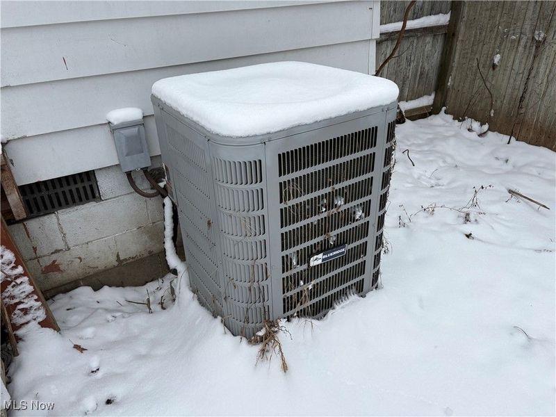 586 Morgan Avenue, Akron, OH 44311 Photo 5