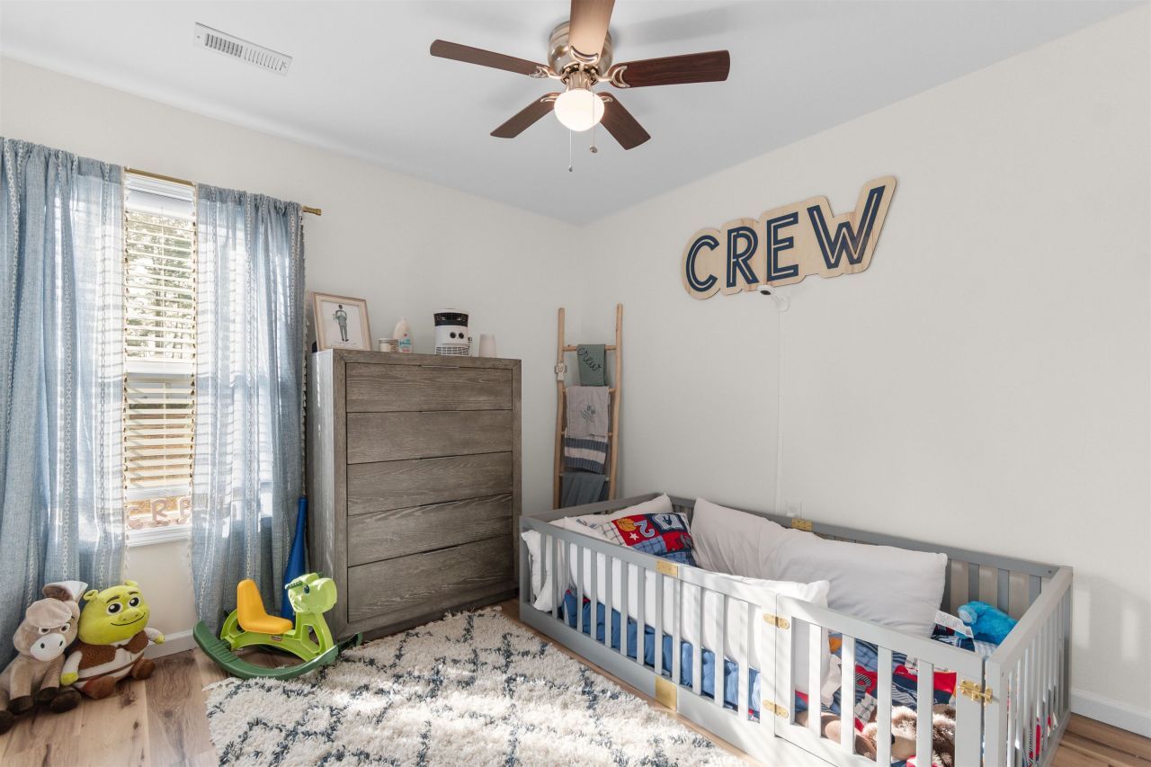 140 Leadwood St. Photo 12