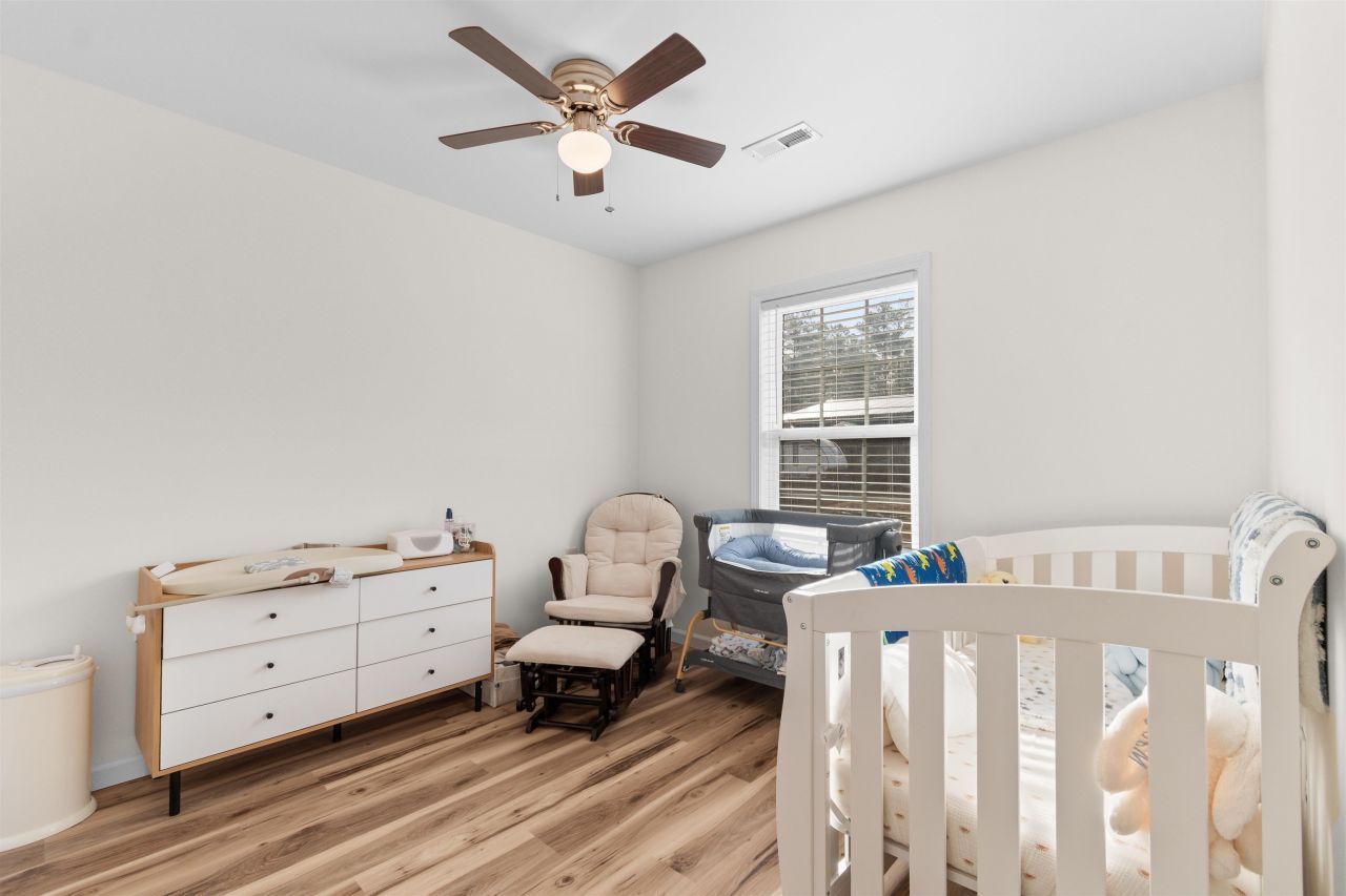 140 Leadwood St. Photo 15