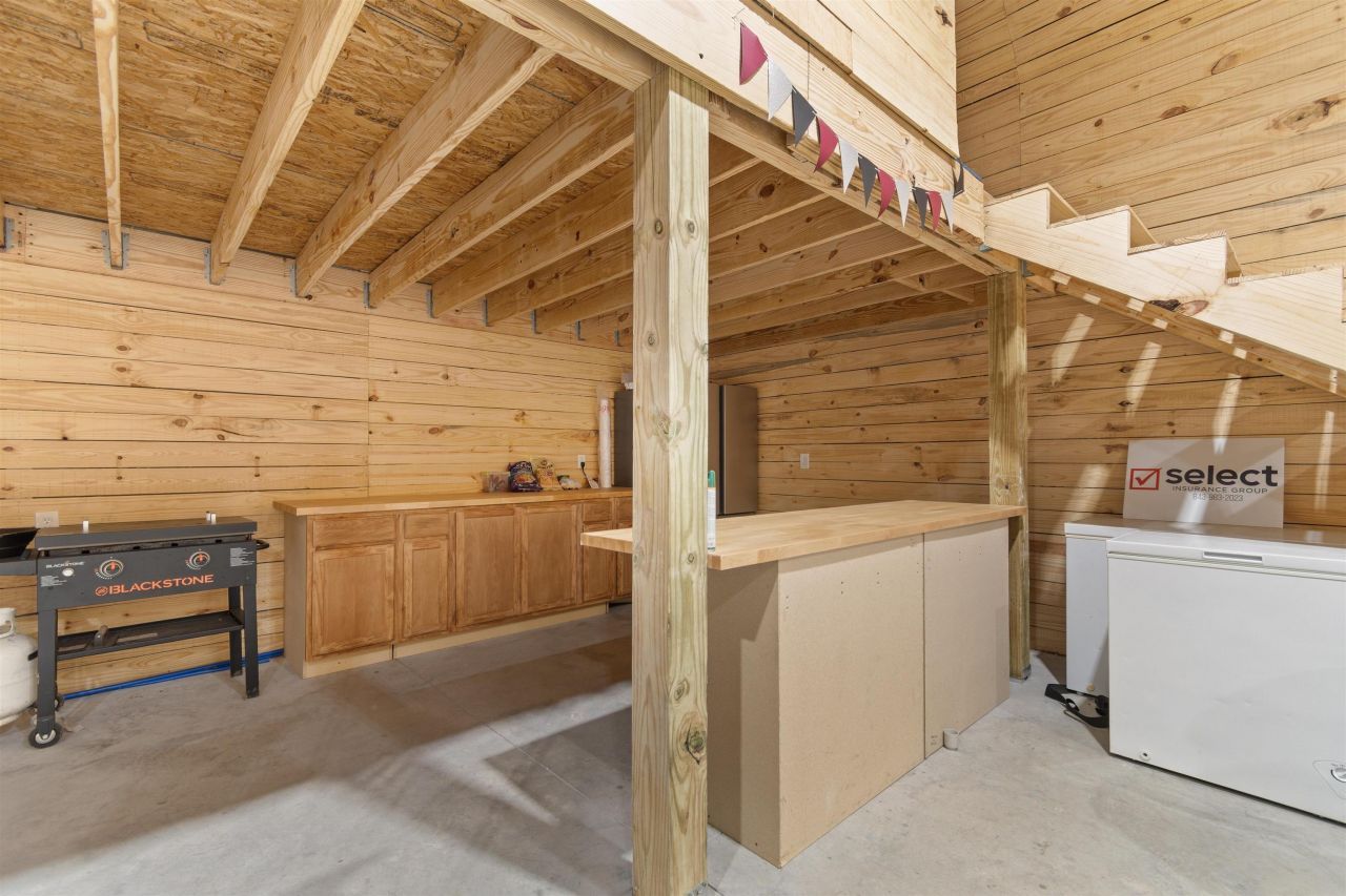 140 Leadwood St. Photo 19