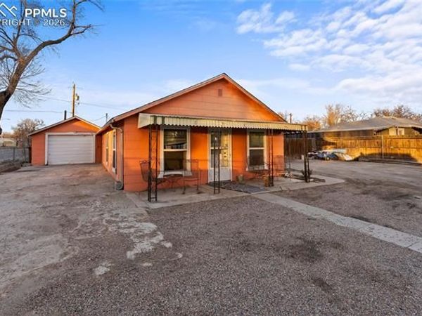 2201 E 8th Street, Pueblo, CO 81001