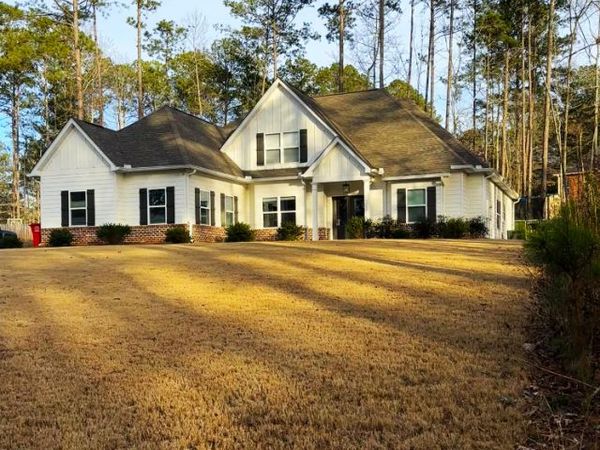 3156 Sweetbriar Drive, Villa Rica, GA 30180