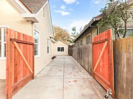 411 Alhambra Blvd, Sacramento, CA 95816 Photo