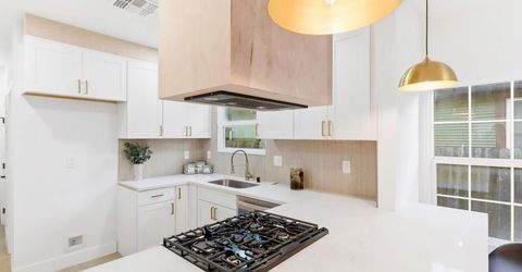 411 Alhambra Blvd, Sacramento, CA 95816 Photo