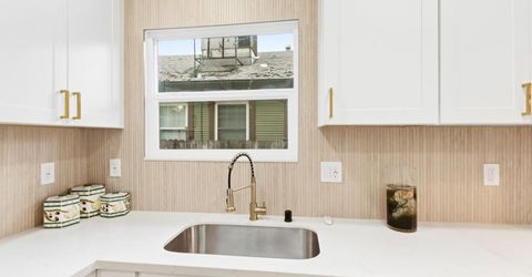 411 Alhambra Blvd, Sacramento, CA 95816 Photo