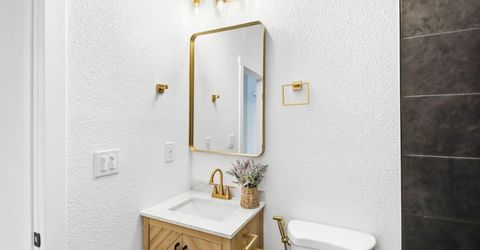 411 Alhambra Blvd, Sacramento, CA 95816 Photo