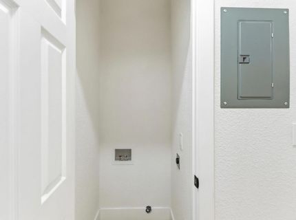 411 Alhambra Blvd, Sacramento, CA 95816 Photo