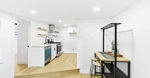 411 Alhambra Blvd, Sacramento, CA 95816 Photo