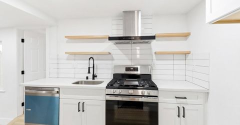 411 Alhambra Blvd, Sacramento, CA 95816 Photo