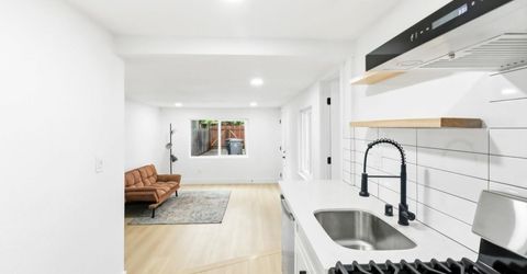 411 Alhambra Blvd, Sacramento, CA 95816 Photo