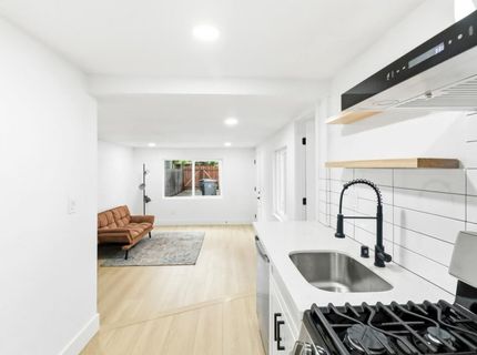 411 Alhambra Blvd, Sacramento, CA 95816 Photo