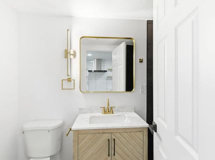 411 Alhambra Blvd, Sacramento, CA 95816 Photo