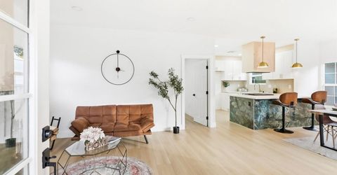 411 Alhambra Blvd, Sacramento, CA 95816 Photo