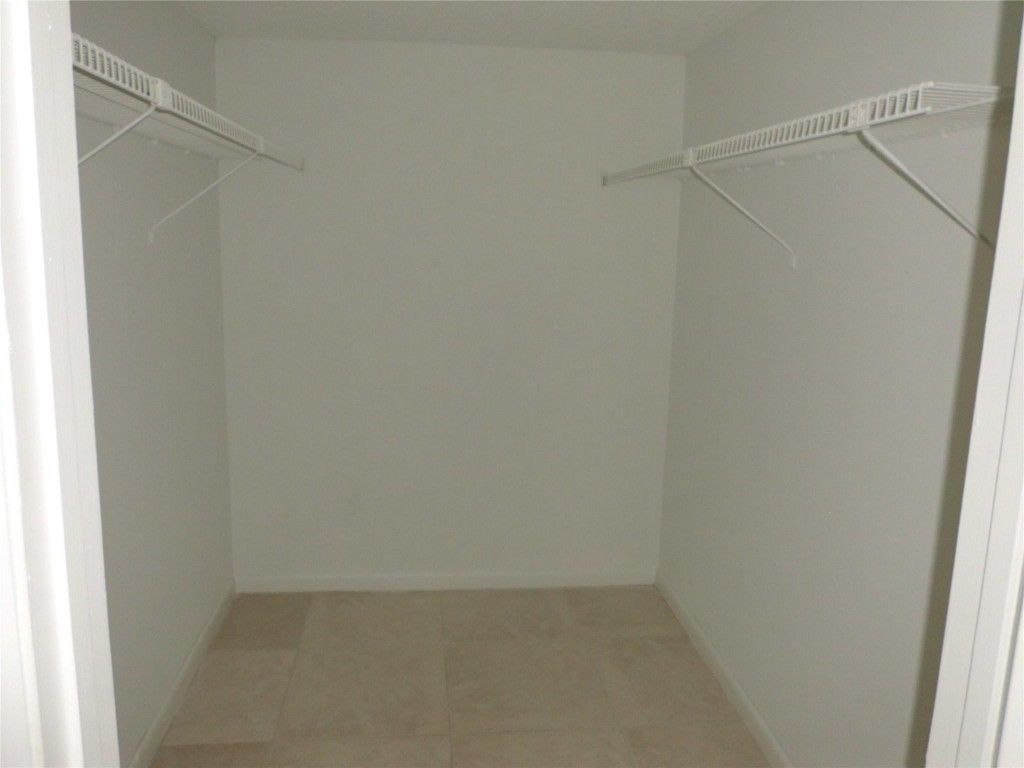 8720 Shadow Wood Boulevard, Unit 206, Coral Springs, FL 33071 Photo