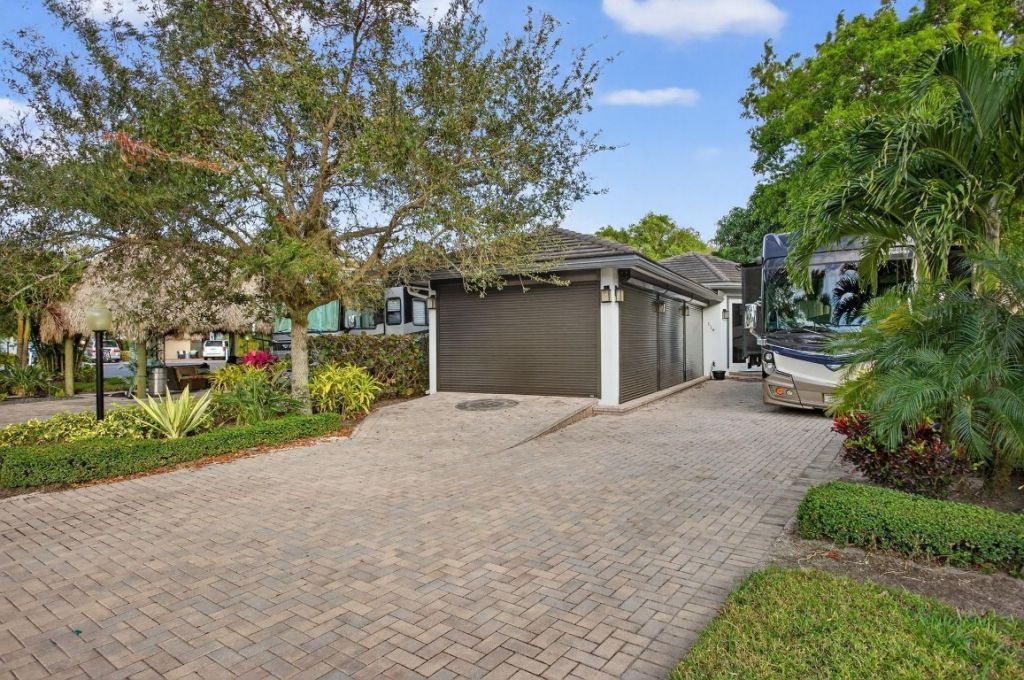 119 S Cortez Drive, Unit 119, Margate, FL 33068 Photo