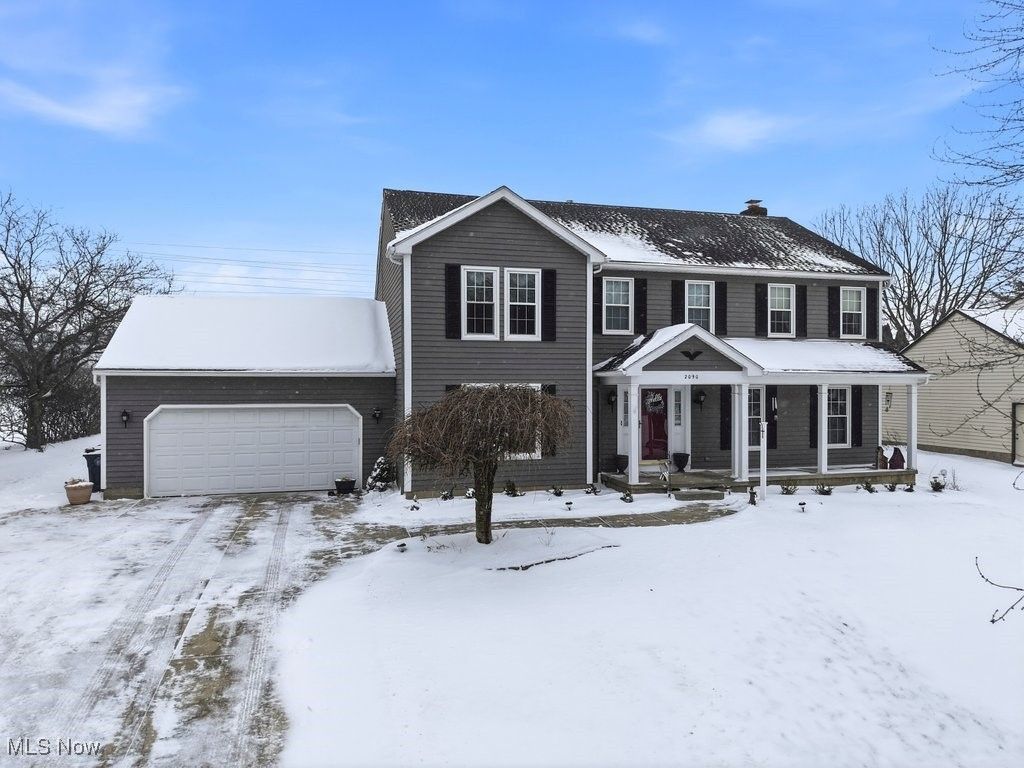 2090 Sand Run Knolls Drive Akron, OH 44313
